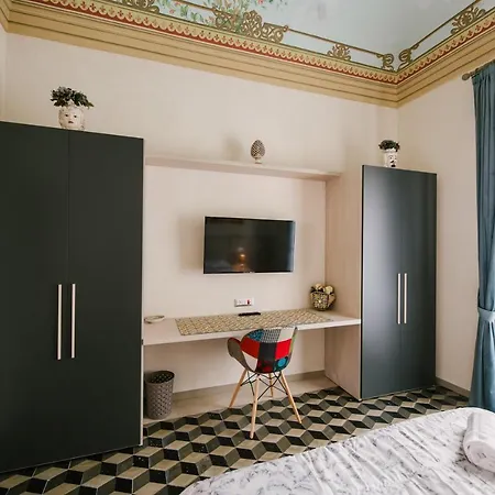 Le Dei Conti Modica